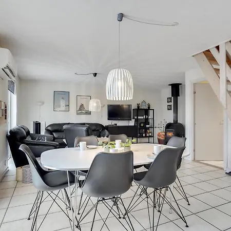 2 Bedroom Stunning In Hvide Sande *