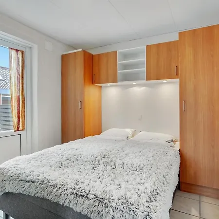 Vakantiehuis 2 Bedroom Stunning In Hvide Sande *